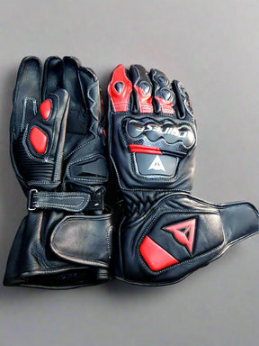 BLACK RED LAGUNA SECA 4 MOTORCYCLE LEATHER SUIT / METAL D1 GLOVES Gloves