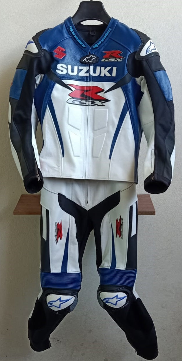 Customized Rossi Suzuki GSXR MotoGP 1 Piece 2 Piece Motorbike Leather Racing Biker Suit Front